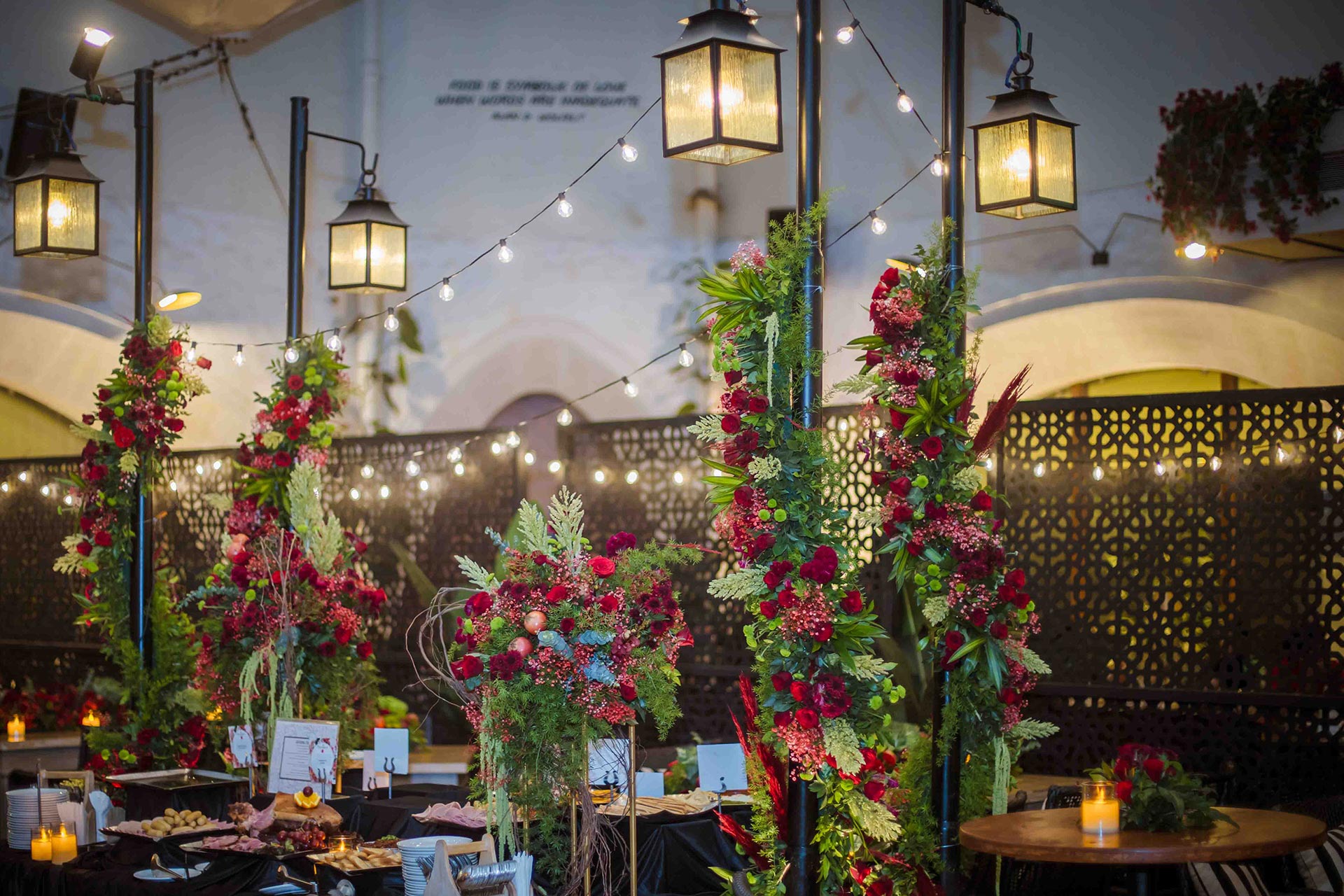 Themes & Décor Design